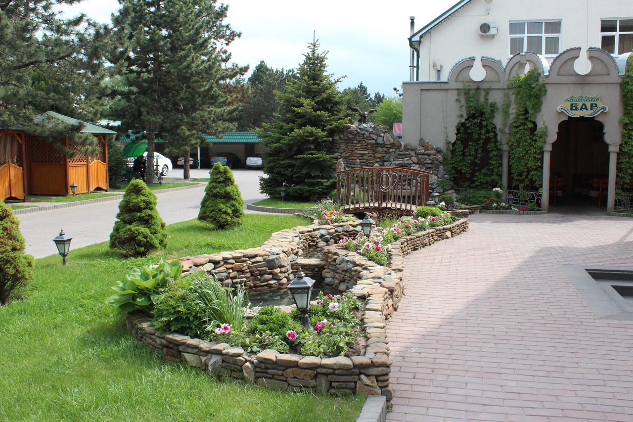 Hotel-Restaurant Edelweis Cherkessk Exterior foto
